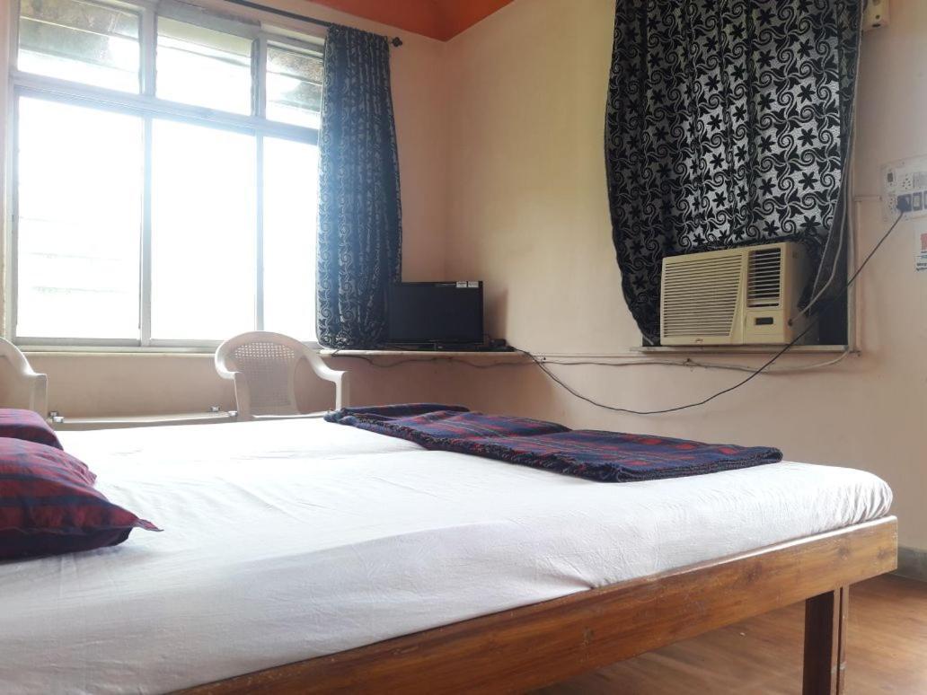 Hotel Mtdc Meghdhanush Park Igatpuri Exterior foto